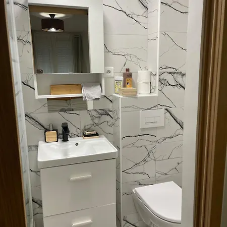 アパート T2 For Two